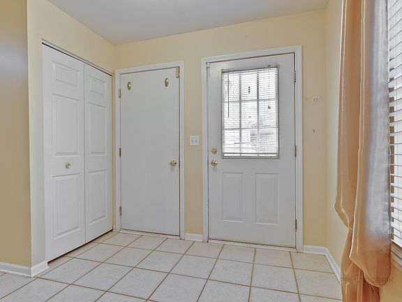 3rd image of 3281 Cool Springs Ct #3281