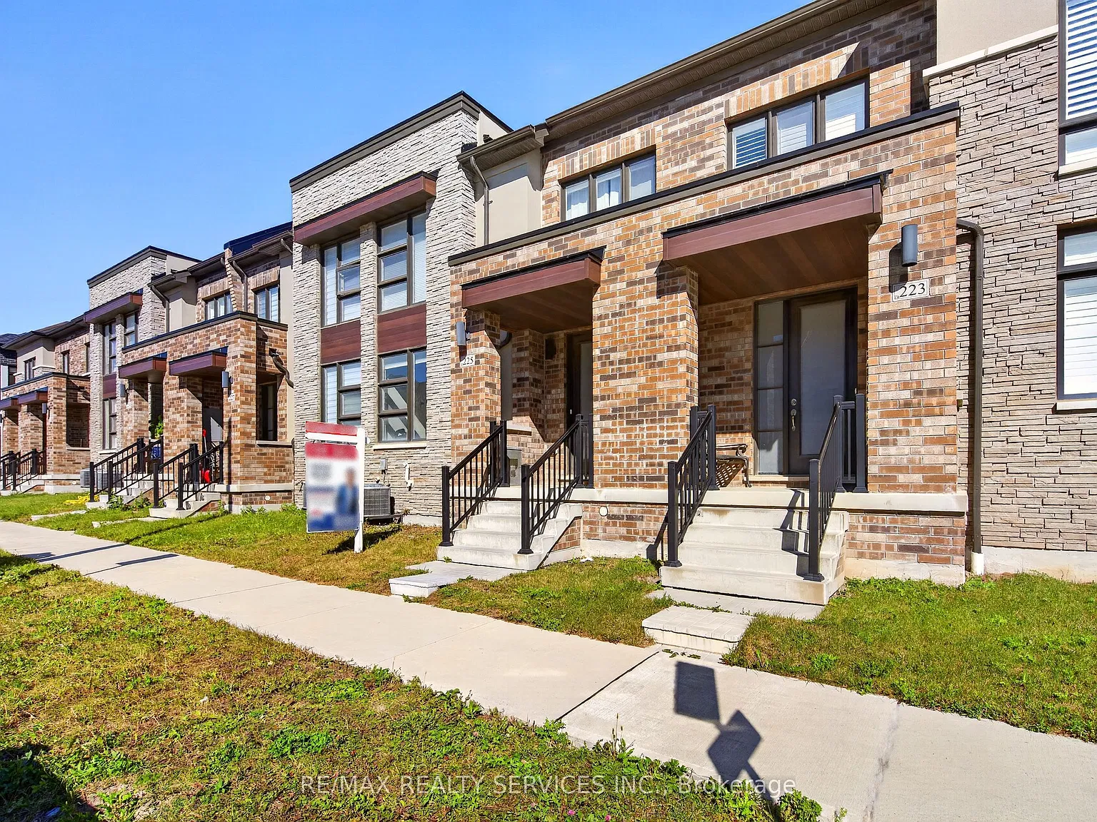 3 bed, $3,100 — Photo 1