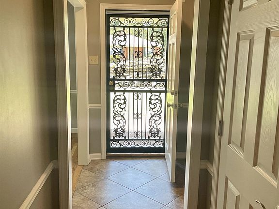 5th image of 5157 Woodlark Ave