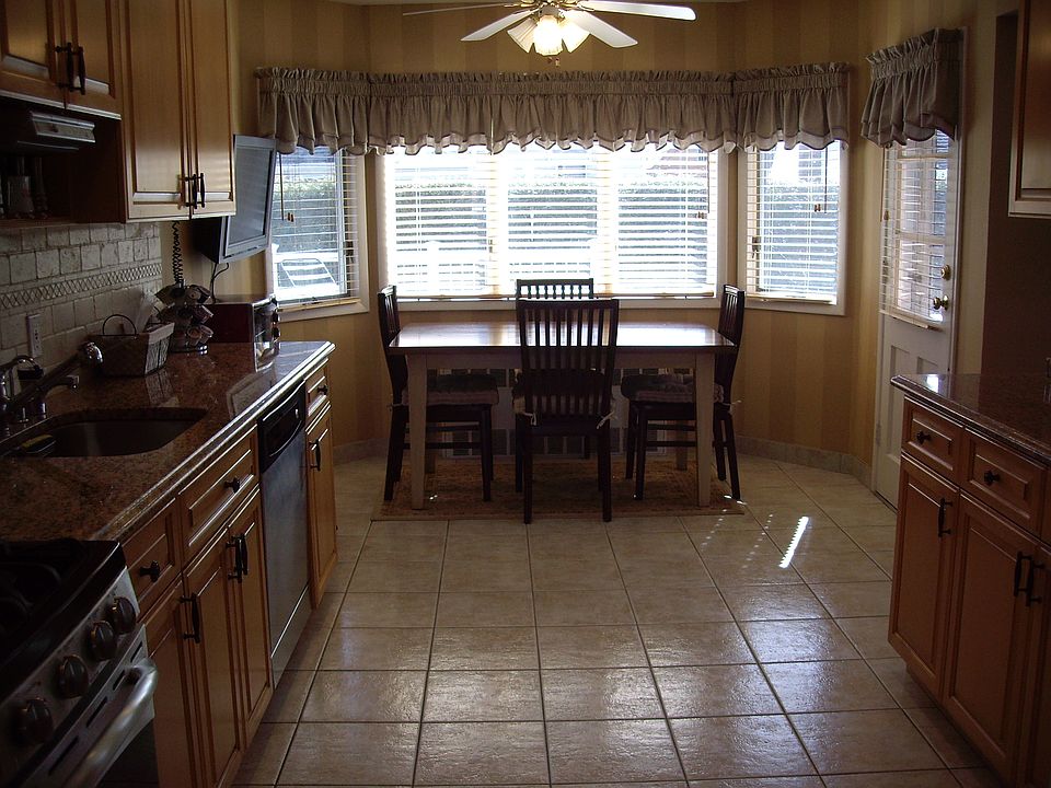 1st image of 3870 Bayberry Ln