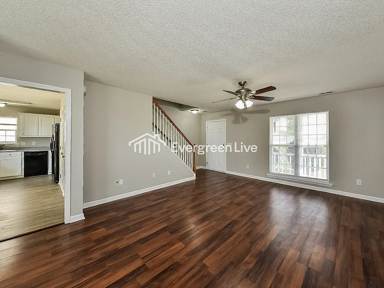 188 Savannah Hills Dr — Photo 4