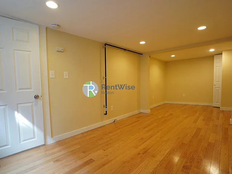 232 Cambridge St #4 — Photo 9