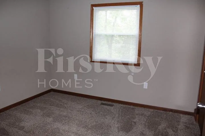 10311 Park Valley Dr — Photo 16
