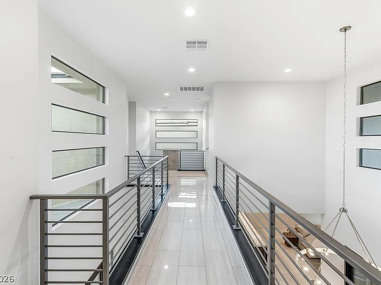 75 Pristine Glen St — Photo 23