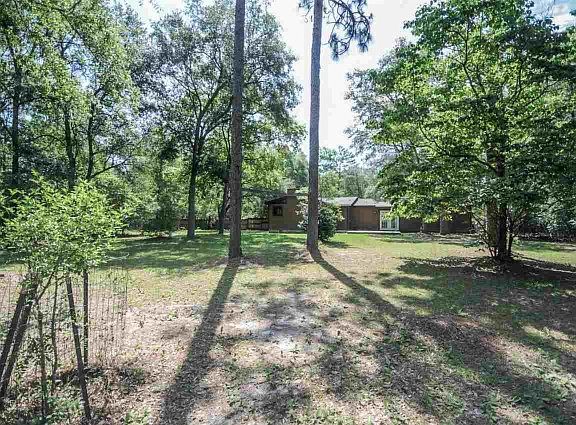 4th image of 8397 Avalon Dr