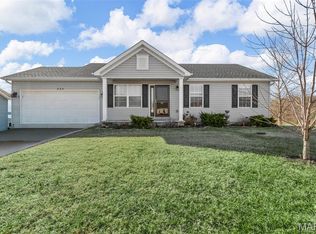 325 Spring Valley Dr, Winfield, MO 63389