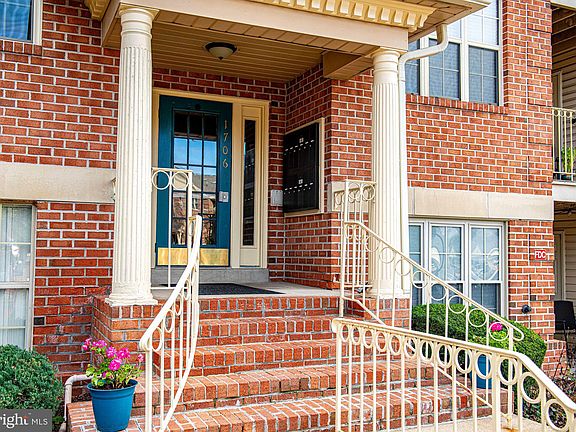 2nd image of 1706 Landmark Dr #2F