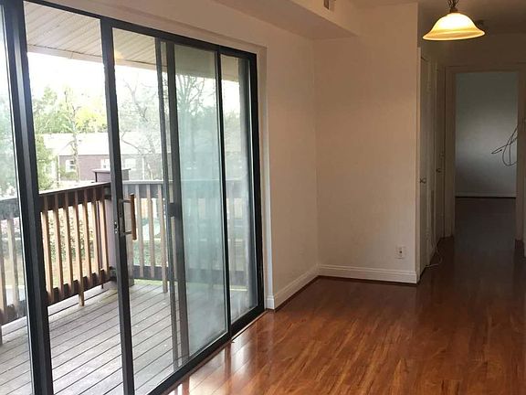 5th image of 7600 Savannah St APT 301