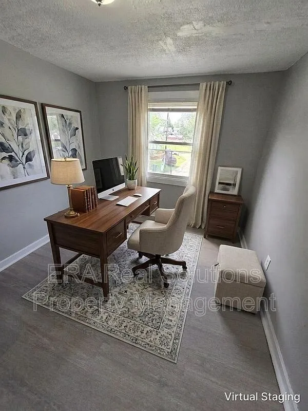 3 bed, 1.0 bath, 1152 sqft, $1,300 — Photo 4