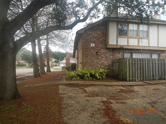 3rd image of 1 Cypress Grove Ct