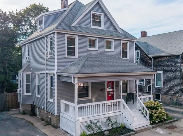 223 Ash St, New Bedford, MA 02740