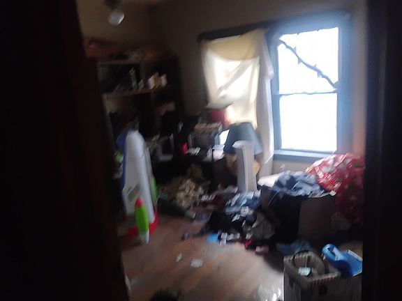 5th image of 2418 Grand Ave