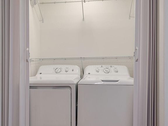 2nd image of 2142 Mullen Cir