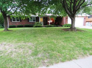 1402 Schroeder Dr, Normal, IL 61761