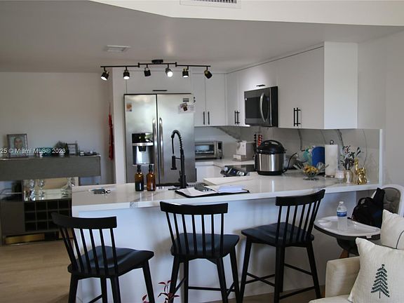 4th image of 1366 NW 24th Ave #1366