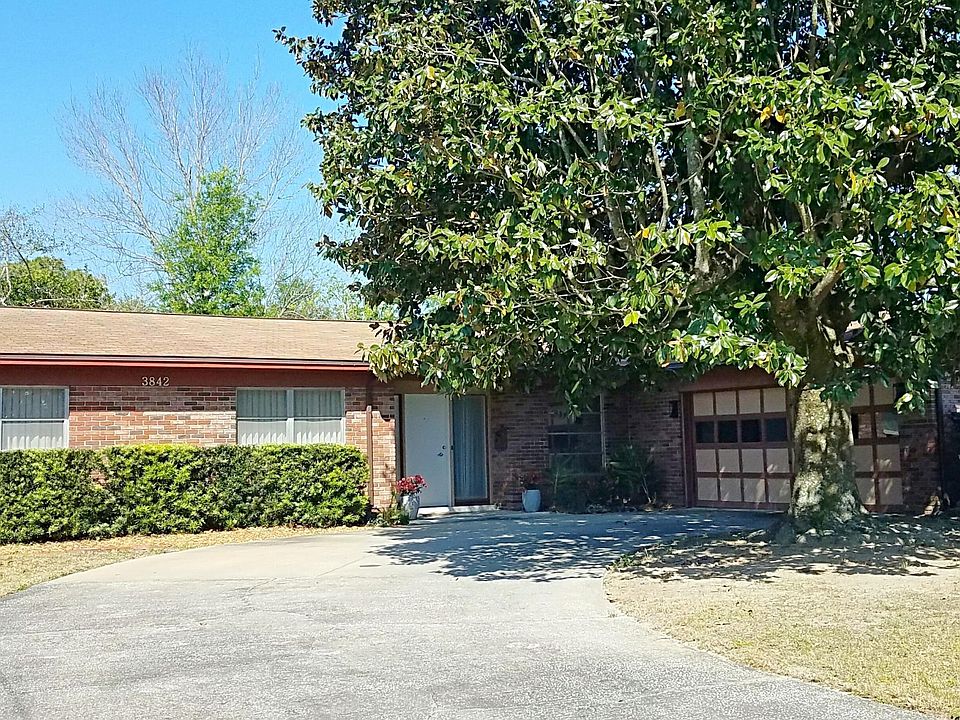 1st image of 3842 Yarborough Dr