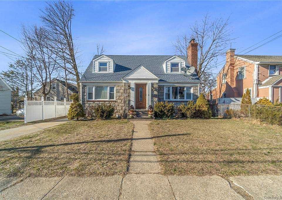 50 W Raymond Avenue, Roosevelt, NY 11575 Zillow