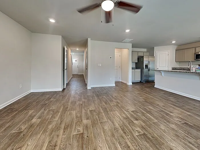 331 Crooked Pine Ct — Photo 5