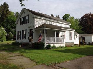 22 Taylor St, Oxford, NY 13830