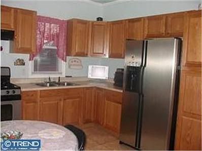 2nd image of 2341 46th St