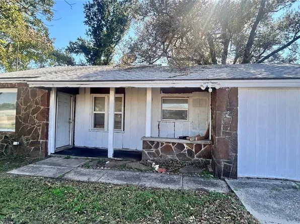 607 W Poplar St, Shawnee, OK 74801