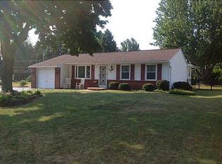 39 Sandstone Dr, Spencerport, NY 14559
