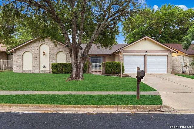 6722 Lake Cliff St — Photo 1