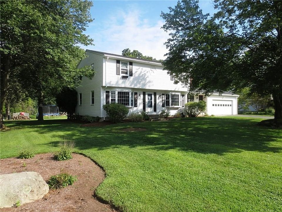 1st image of 12 Plantation Dr