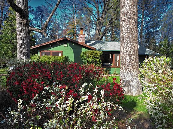 2nd image of 45695 Lauri Ln