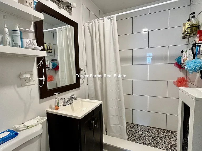 38 Newton St #2F — Photo 16