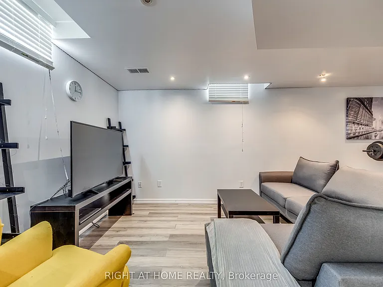3048 Jenn Ave — Photo 26