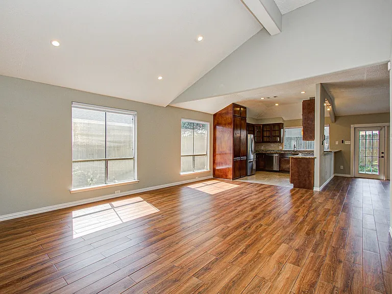 10546 Rippling Fields Dr — Photo 8