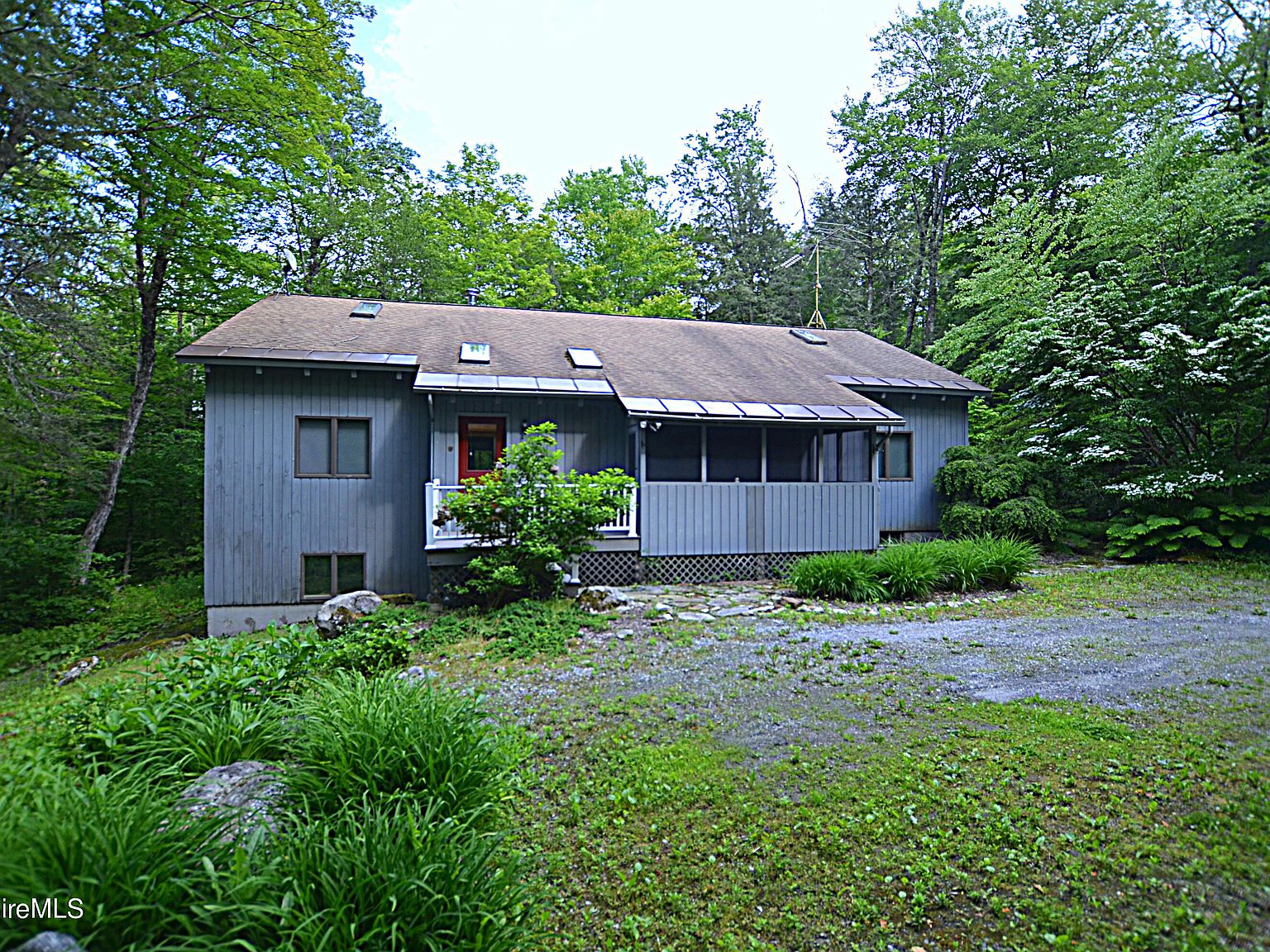 108 Iroquois Ave, Becket, MA 01223 | MLS #240749 | Zillow