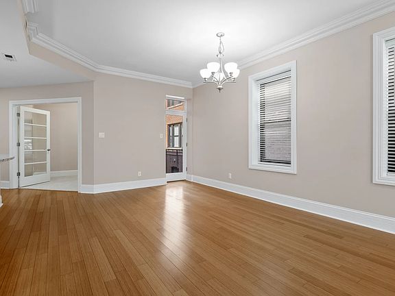 4th image of 4440 Olive St APT 201