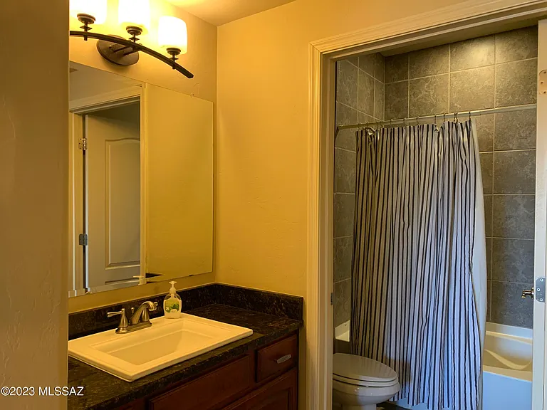 2550 E River Rd #16301 — Photo 19