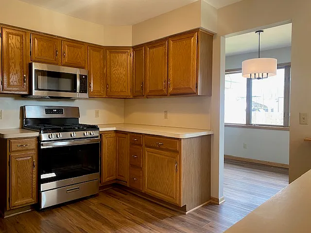 627 Lowry Ave NE — Photo 1