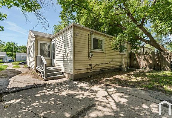 3rd image of 11245 Hudson Ave