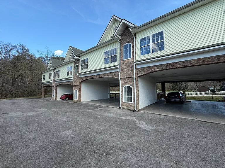 2665 High Valley Dr #6 — Photo 15