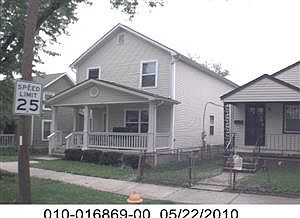 1st image of 943 E 12th Ave