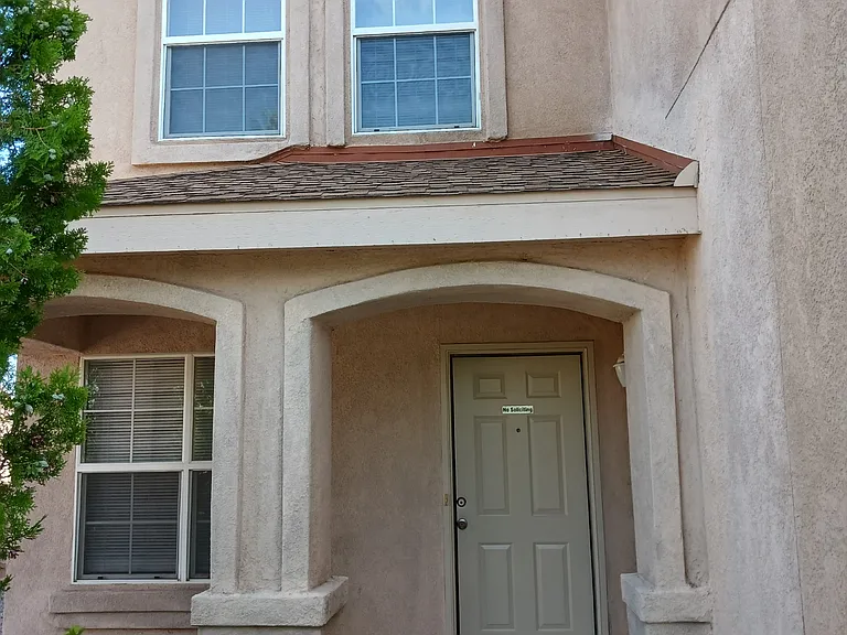 7600 Red Finch Ct NW — Photo 1