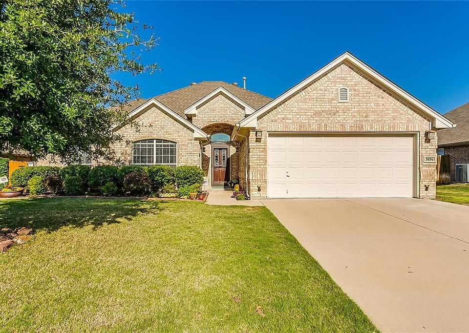 1st image of 3936 Palomino Dr