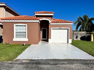 16301 SW 99th Ter, Miami, FL 33196