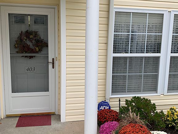 2nd image of 403 Narragansett Villas Dr