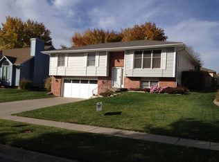 4001 Mason Dr, Lincoln, NE 68521