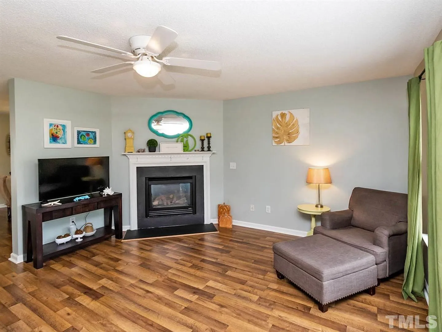Room in 3 Bedroom Home at Spindlewood Ct — Photo 2