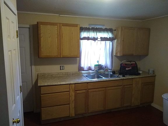 4th image of 926 Pine St