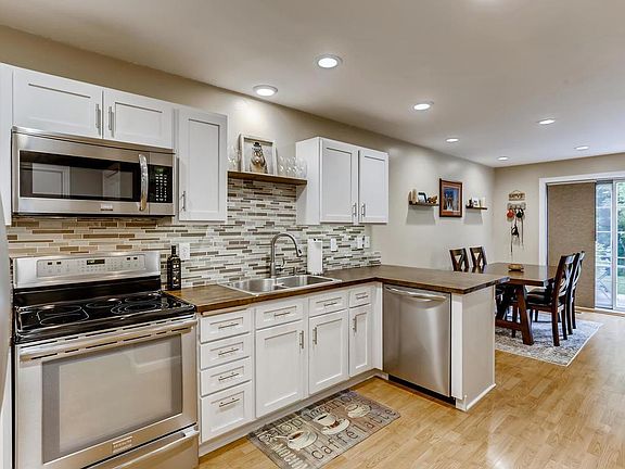 4th image of 1825 Donegal Dr APT 12