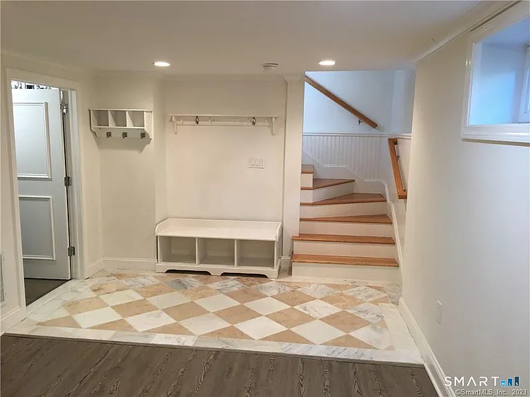 5 Oakland Ter — Photo 20