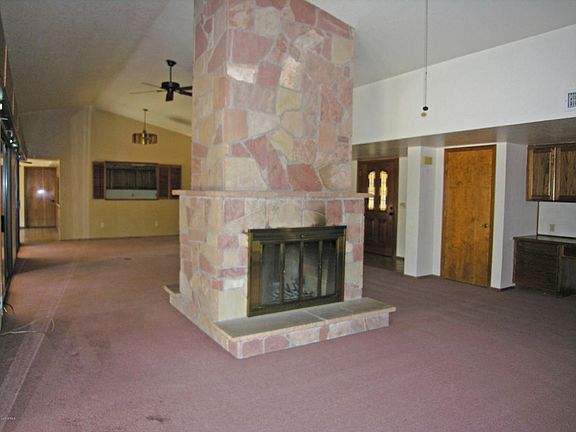 4th image of 8121 W Montebello Ave