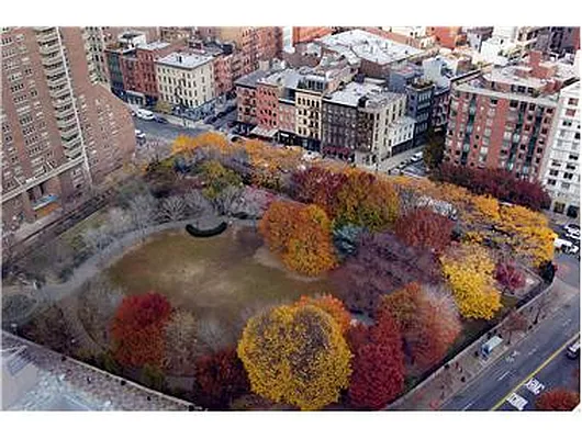 Rented by Douglas Elliman | media 19